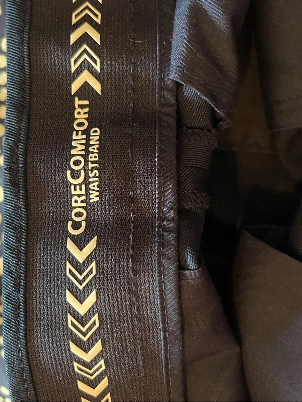 Roundtree and Yorke Men’s Travel Smart Navy pants.